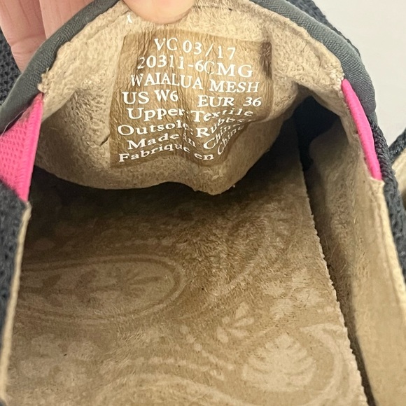 Olukai Waialua Mesh Black Gray Convertible Heel Womens Shoes Size 6 - Picture 7 of 11